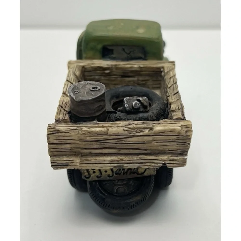 Vintage Custom Weathered Dodge Pickup Truck Model Junkyard Diorama Accessory
